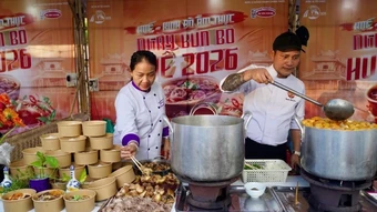 Khai mạc “Ngày Bún bò Huế”, tôn vinh di sản ẩm thực Cố đô