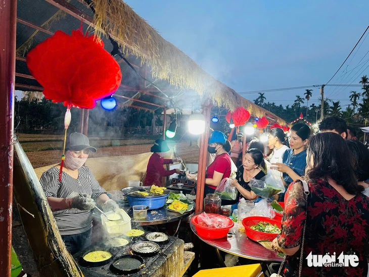 Làm du lịch đúng cách, ngôi làng ở Quảng Ngãi đón cả ngàn du khách ghé chơi dịp lễ Làm du lịch đúng cách, ngôi làng ở Quảng Ngãi đón cả ngàn du khách ghé chơi dịp lễ