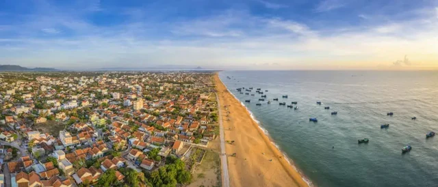 Làng chài hơn 400 tuổi của Việt Nam được đề cử tốt nhất thế giới: Mái đỏ san sát, tên gọi gắn nghề xưa