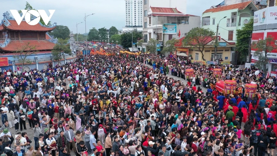 Lạng Sơn đón hơn 1 triệu lượt khách dịp lễ hội đền Kỳ Cùng - Tả Phủ năm 2026
