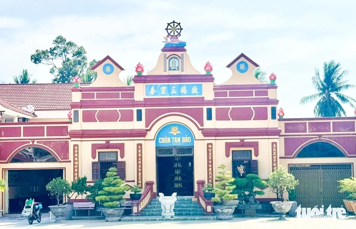 Lễ 30-4 về Hà Tiên nhớ ghé ‘Lộc Trĩ thôn cư’, ‘Tiêu Tự thần chung’ và ‘Bình San điệp thúy’ Lễ 30-4 về Hà Tiên nhớ ghé ‘Lộc Trĩ thôn cư’, ‘Tiêu Tự thần chung’ và ‘Bình San điệp thúy’
