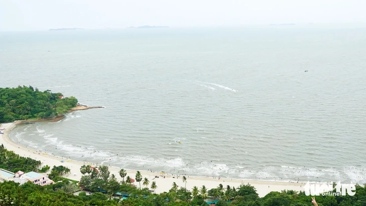 Lễ 30-4 về Hà Tiên nhớ ghé ‘Lộc Trĩ thôn cư’, ‘Tiêu Tự thần chung’ và ‘Bình San điệp thúy’ Lễ 30-4 về Hà Tiên nhớ ghé ‘Lộc Trĩ thôn cư’, ‘Tiêu Tự thần chung’ và ‘Bình San điệp thúy’