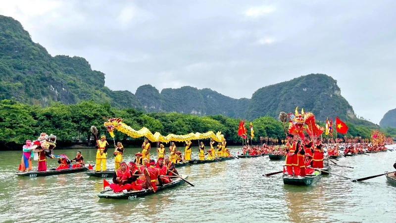Lễ hội Tràng An 2026: Lan tỏa “mạch nguồn linh khí”, gợi nhắc về trách nhiệm của con người Lễ hội Tràng An 2026: Lan tỏa “mạch nguồn linh khí”, gợi nhắc về trách nhiệm của con người
