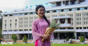 Mang máy ảnh vào Dinh Độc Lập có phải trả thêm 500.000 đồng?