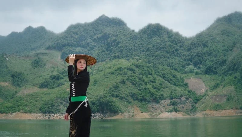 Mùa thu nơi "vịnh xanh" Tủa Thàng