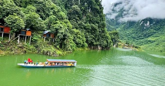 Mùa thu nơi "vịnh xanh" Tủa Thàng
