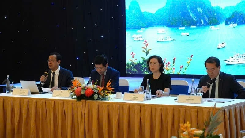 Nâng cao chất lượng, sức cạnh tranh của ngành du lịch Việt Nam Nâng cao chất lượng, sức cạnh tranh của ngành du lịch Việt Nam