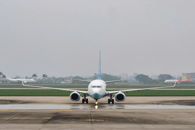 Ngày 24/9, sân bay Nội Bài có một máy bay hạ cánh: Khách lạ là ai? Ngày 24/9, sân bay Nội Bài có một máy bay hạ cánh: Khách lạ là ai?