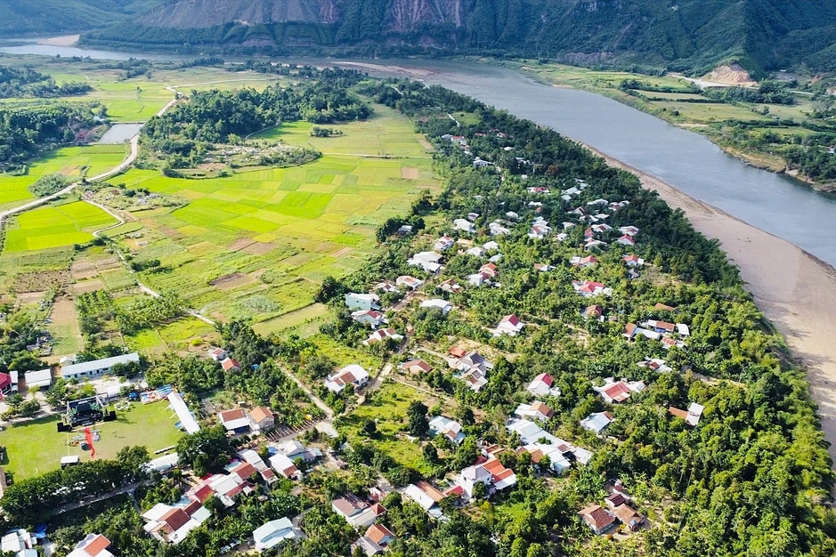 Ngôi làng đặc biệt ở miền Trung trồng trái cây Nam Bộ Ngôi làng đặc biệt ở miền Trung trồng trái cây Nam Bộ