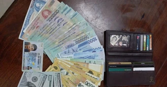 Nhận lại số tiền lớn bị đánh rơi, du khách Hàn Quốc viết thư cảm ơn công an