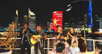Nhộn nhịp du lịch hè