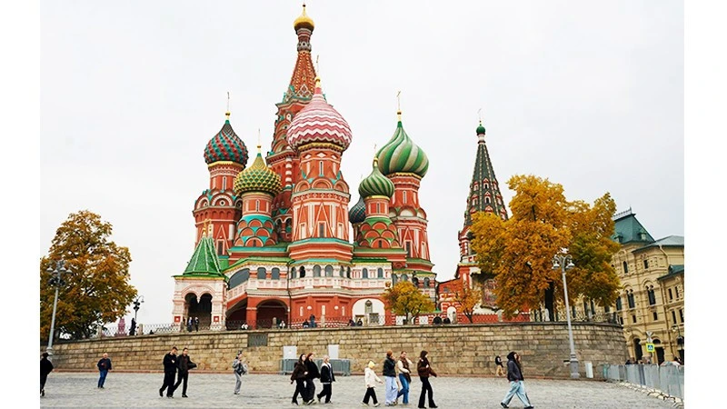 Những bước chân vội vã ở Moscow Những bước chân vội vã ở Moscow