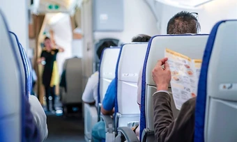 Những ghế ngồi trên máy bay nên tránh