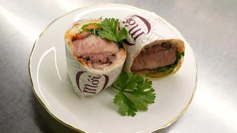 Ổ bánh mì 200.000 đồng ở TP HCM