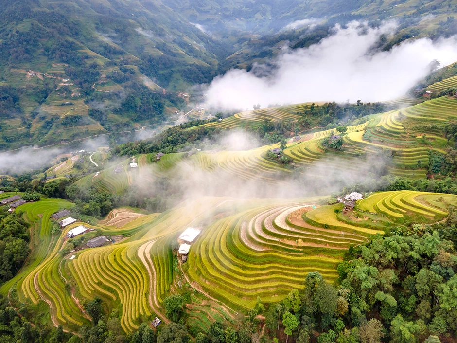 Phát hiện dân tộc La Chí có Tết tháng Bảy và ruộng bậc thang đẹp nhất thế giới Phát hiện dân tộc La Chí có Tết tháng Bảy và ruộng bậc thang đẹp nhất thế giới