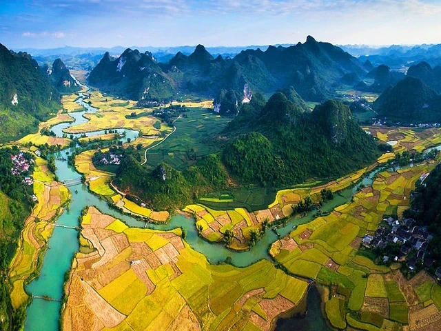 Phát hiện đỉnh núi cao 1.931 m ở Việt Nam, từng lạnh -9°C, mùa đông phủ băng trắng đẹp như châu Âu