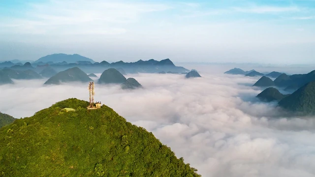Phát hiện ngôi làng có hơn 400 căn nhà cùng quay một hướng: Cách Hà Nội 180 km và được thế giới vinh danh Phát hiện ngôi làng có hơn 400 căn nhà cùng quay một hướng: Cách Hà Nội 180 km và được thế giới vinh danh