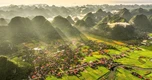 Phát hiện ngôi làng có hơn 400 căn nhà cùng quay một hướng: Cách Hà Nội 180 km và được thế giới vinh danh