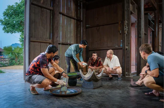 Phát hiện ngôi làng có hơn 600 căn nhà "biết nổi" mỗi khi nước dâng, từng được vinh danh tốt nhất thế giới
