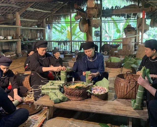 Phát hiện ngôi làng hơn 200 người 'ăn chung nồi cơm', tiền làm ra góp quỹ chung: Được thế giới vinh danh Phát hiện ngôi làng hơn 200 người 'ăn chung nồi cơm', tiền làm ra góp quỹ chung: Được thế giới vinh danh