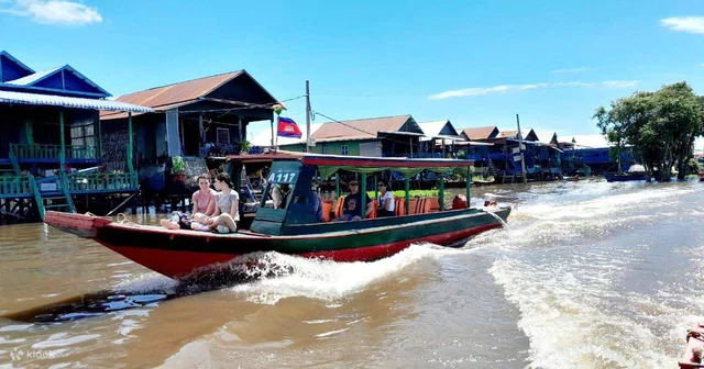 Phát hiện ngôi làng ở nước láng giềng Việt Nam, nhà dựng trên cột cao 9 m, mùa mưa đường biến thành sông Phát hiện ngôi làng ở nước láng giềng Việt Nam, nhà dựng trên cột cao 9 m, mùa mưa đường biến thành sông