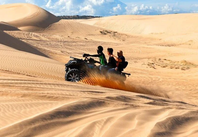 Phát hiện "tiểu sa mạc Sahara" ở Việt Nam có hồ rộng 70 ha, kỳ nghỉ 5 ngày đón hơn 10.000 lượt khách Phát hiện "tiểu sa mạc Sahara" ở Việt Nam có hồ rộng 70 ha, kỳ nghỉ 5 ngày đón hơn 10.000 lượt khách