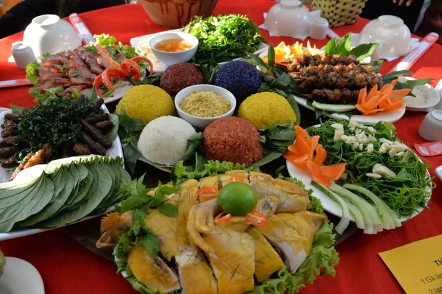 Phát hiện thảo nguyên gần 100 ha cách Hà Nội 130 km như "Mông Cổ thu nhỏ", làng đang tranh giải thế giới Phát hiện thảo nguyên gần 100 ha cách Hà Nội 130 km như "Mông Cổ thu nhỏ", làng đang tranh giải thế giới