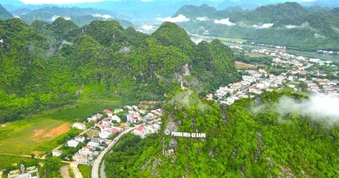 Phát triển Phong Nha-Kẻ Bàng thành điểm du lịch đẳng cấp quốc tế