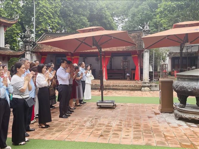 Phát triển sản phẩm du lịch gắn với bảo tồn di sản, phát huy bản sắc văn hóa xứ Đoài
