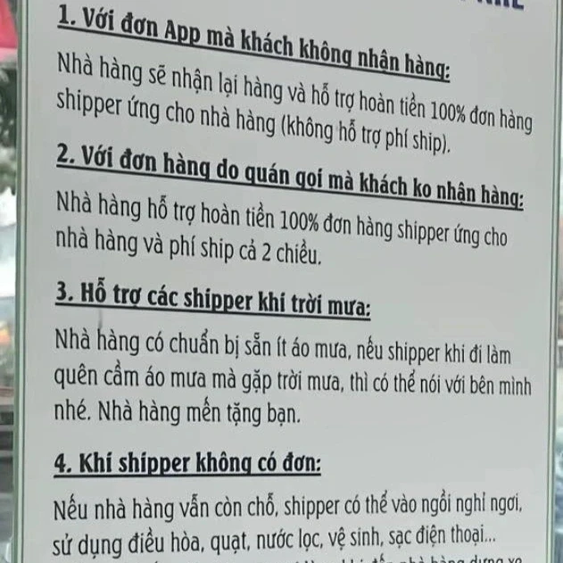 Quán bún bò ở TPHCM có tấm biển báo với nội dung gây sốt Quán bún bò ở TPHCM có tấm biển báo với nội dung gây sốt