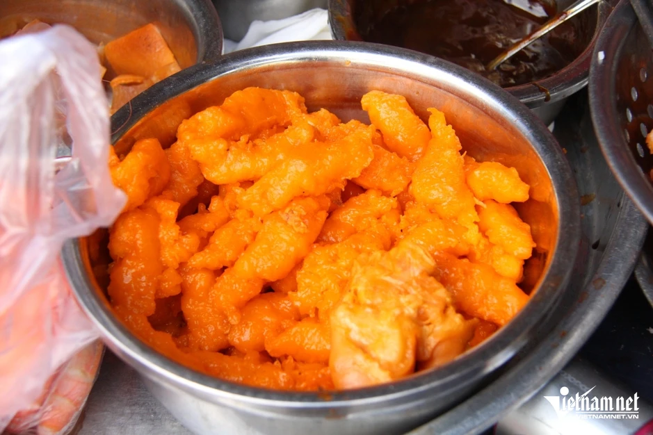Quán bún suông gần 100 tuổi nổi tiếng ở TPHCM, bà chủ vẫn dùng đôi quang gánh cũ Quán bún suông gần 100 tuổi nổi tiếng ở TPHCM, bà chủ vẫn dùng đôi quang gánh cũ
