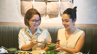 Quán Hà Nội với trăm món mẹ nấu được Michelin vinh danh