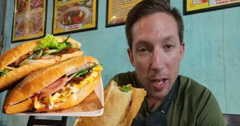 Quán nhỏ ở Hội An được khách Canada khen có bánh mì ngon nhất
