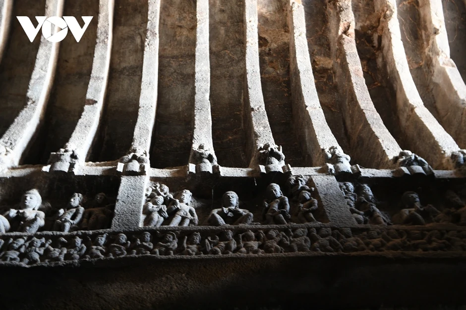 Quần thể hang động Ellora - kỳ quan kiến trúc trong lòng núi