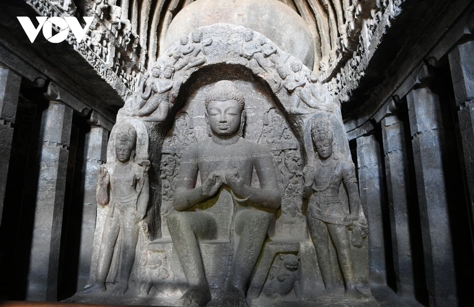 Quần thể hang động Ellora - kỳ quan kiến trúc trong lòng núi