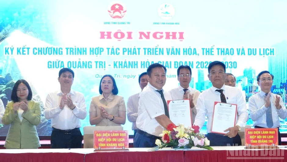 Quảng Trị và Khánh Hòa hợp tác phát triển sản phẩm du lịch chung thu hút khách quốc tế