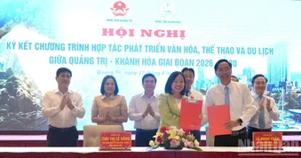 Quảng Trị và Khánh Hòa hợp tác phát triển sản phẩm du lịch chung thu hút khách quốc tế