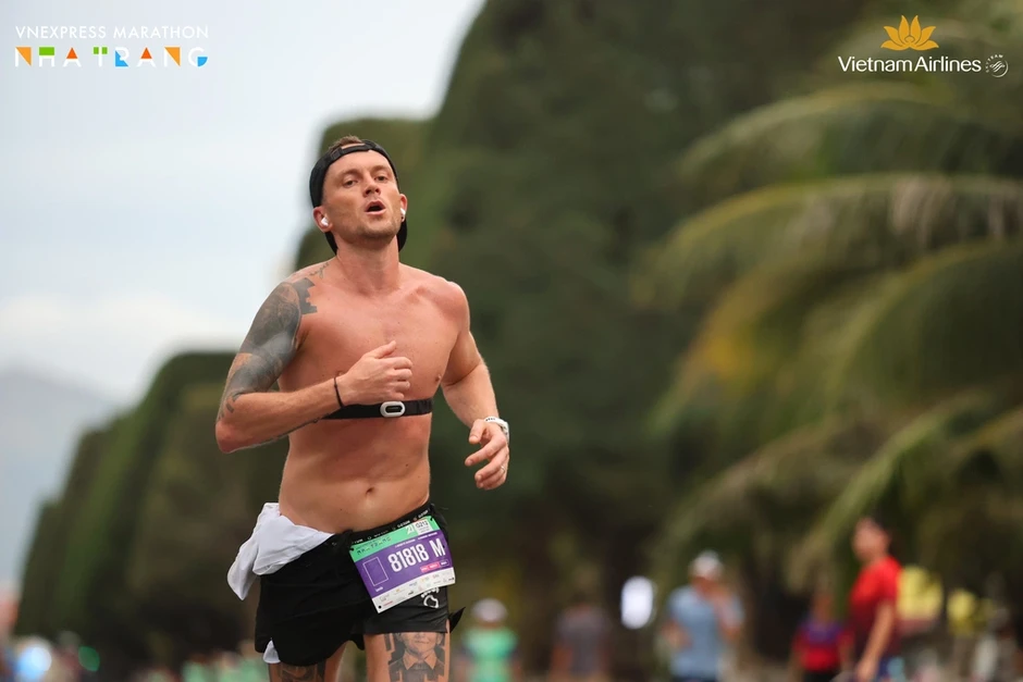 Runner Ukraine bỏ thuốc lá nhờ TinVina Marathon - Báo TinVina