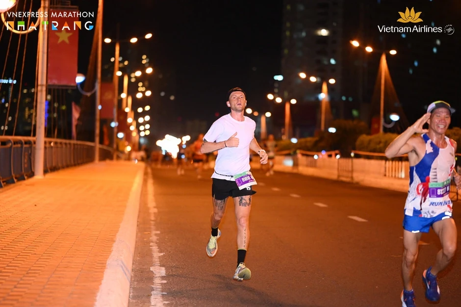 Runner Ukraine bỏ thuốc lá nhờ TinVina Marathon - Báo TinVina