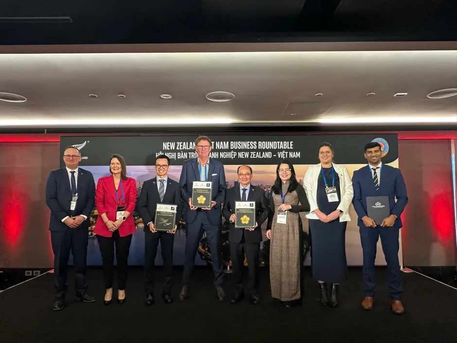 Saigontourist Group, Vietnam Airlines và Distinction Hotels Group hợp tác phát triển dòng khách hai chiều Việt Nam – New Zealand Saigontourist Group, Vietnam Airlines và Distinction Hotels Group hợp tác phát triển dòng khách hai chiều Việt Nam – New Zealand