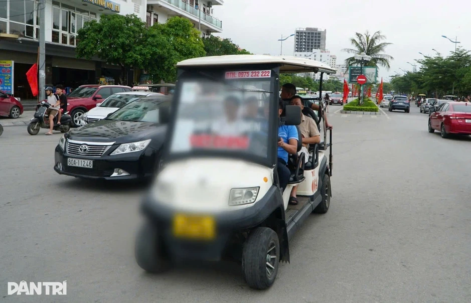 Sầm Sơn kiên quyết xử lý tình trạng xe điện “móc nối” với cơ sở kinh doanh Sầm Sơn kiên quyết xử lý tình trạng xe điện “móc nối” với cơ sở kinh doanh