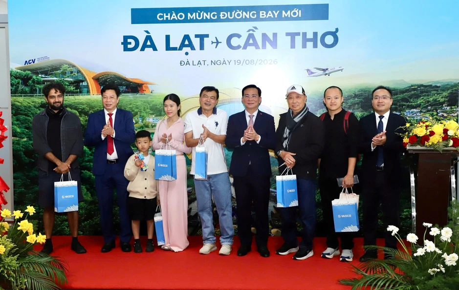 Sân bay Liên Khương mở cửa Sân bay Liên Khương mở cửa