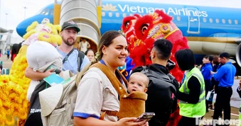 Sân bay Liên Khương mở cửa