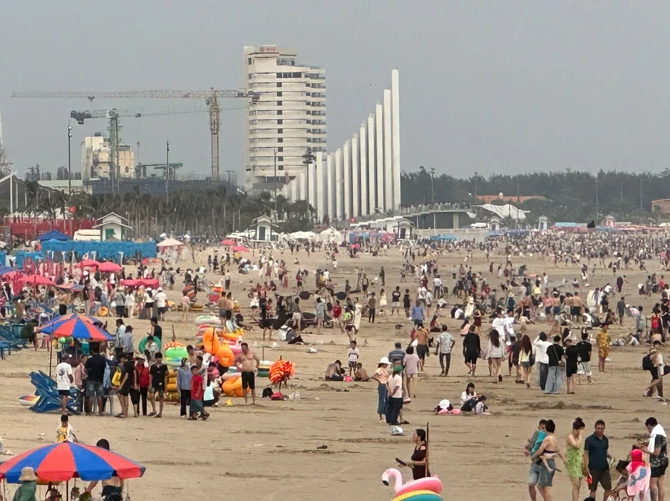 Sân bay Tân Sơn Nhất đón hơn 136.000 lượt khách ngày cuối kỳ nghỉ lễ Sân bay Tân Sơn Nhất đón hơn 136.000 lượt khách ngày cuối kỳ nghỉ lễ