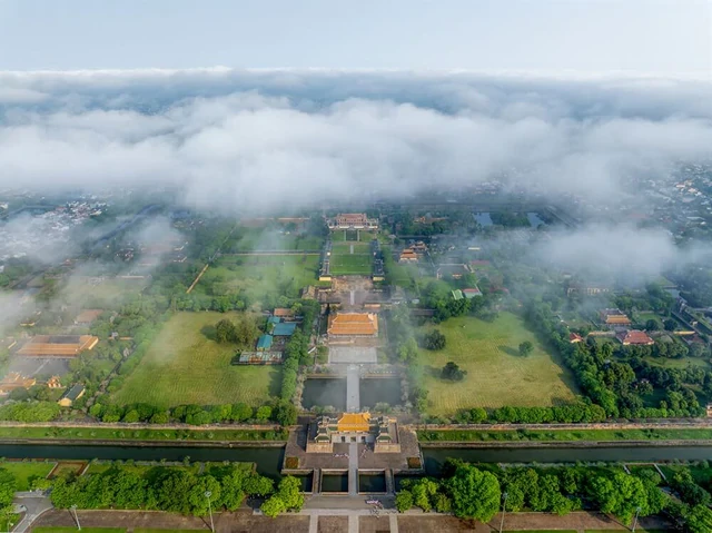 Sánh vai Bắc Kinh, Seoul, thành phố Việt Nam lọt đề cử 'Oscar du lịch': Thu 10.300 tỷ đồng trong 6 tháng Sánh vai Bắc Kinh, Seoul, thành phố Việt Nam lọt đề cử 'Oscar du lịch': Thu 10.300 tỷ đồng trong 6 tháng
