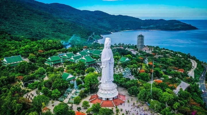 Soi giá những tour du lịch tâm linh 3 miền hút khách nhất đầu năm 2026 Soi giá những tour du lịch tâm linh 3 miền hút khách nhất đầu năm 2026