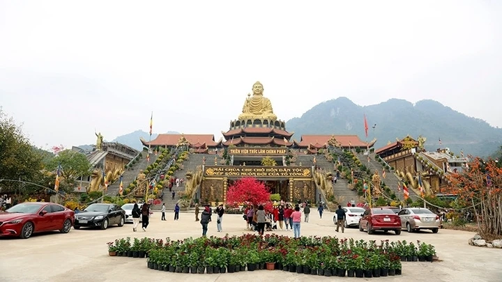 Soi giá những tour du lịch tâm linh 3 miền hút khách nhất đầu năm 2026 Soi giá những tour du lịch tâm linh 3 miền hút khách nhất đầu năm 2026
