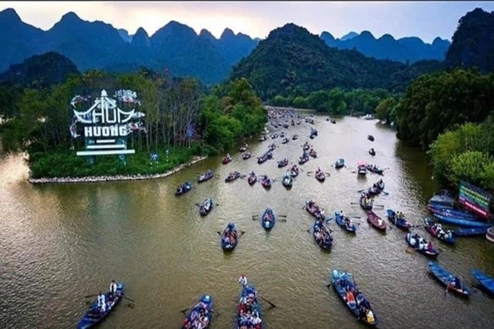 Soi giá những tour du lịch tâm linh 3 miền hút khách nhất đầu năm 2026 Soi giá những tour du lịch tâm linh 3 miền hút khách nhất đầu năm 2026