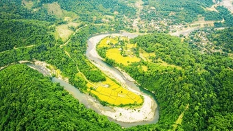 Sông Lam như một câu thơ