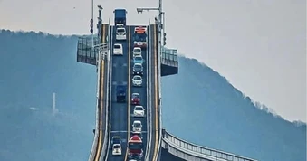 Sự thật về cây cầu dựng đứng như lên trời khiến tài xế ám ảnh ở Nhật Bản